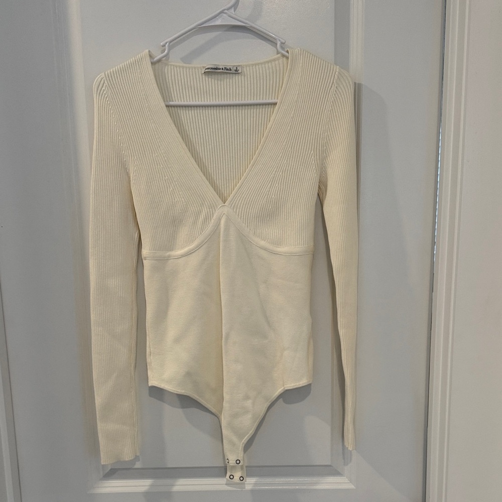 Abercrombie Cream Ribbed Long Sleeve Bodysuit Small